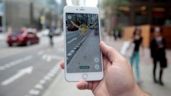 Un hombre disparó contra unos jóvenes que estaban jugando a Pokémon Go frente a su casa