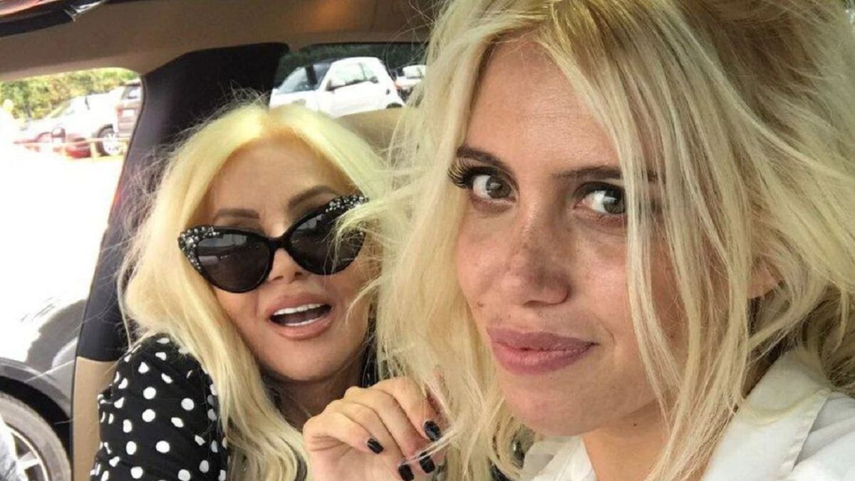 Aseguran que Susana Giménez dejó plantada a Wanda Nara.