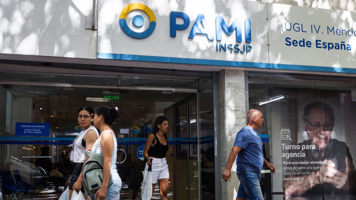 PAMI es la obra social para los jubilados y pensionados de la Argentina que brinda servicios sociosanitarios de calidad a más de 5 millones de personas afiliadas en todo el país. PAMI es la obra social para los jubilados y pensionados de la Argentina que brinda servicios sociosanitarios de calidad a más de 5 millones de personas afiliadas en todo el país.