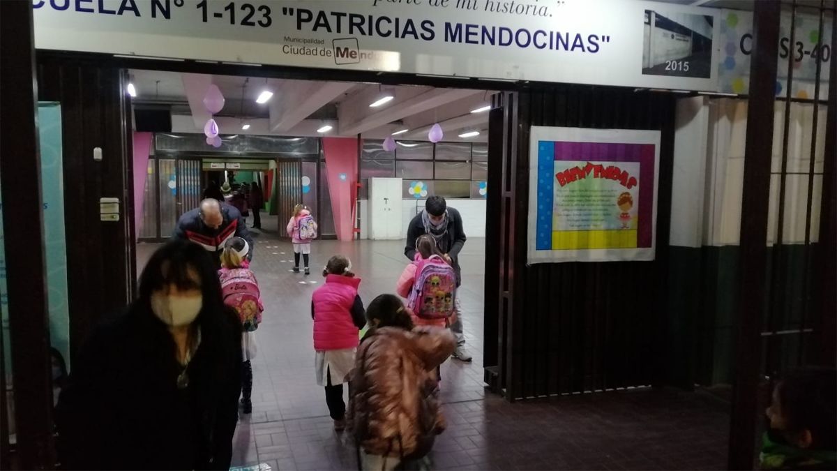 Un día especial, miles de alumnos se reencontraron con todos sus compañeros