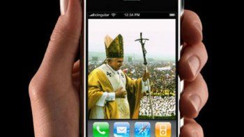 Renovaron la aplicación para seguir por celular la actividad del Papa Francisco