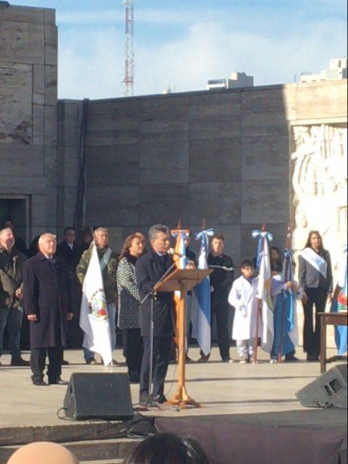 Macri en el Monumento: Vamos a derrotar al narcotráfico que tanto daño hizo