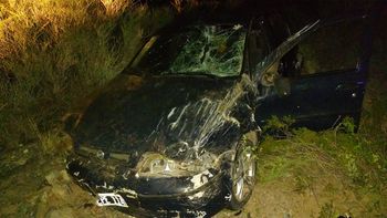 Robó un auto y fue perseguido por la Policía hasta que volcó cuando escapaba hacia Villavicencio