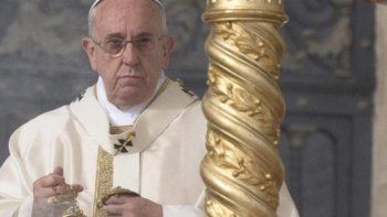 El Papa exhortó a los curas a que sean pastores para no convertirse en 