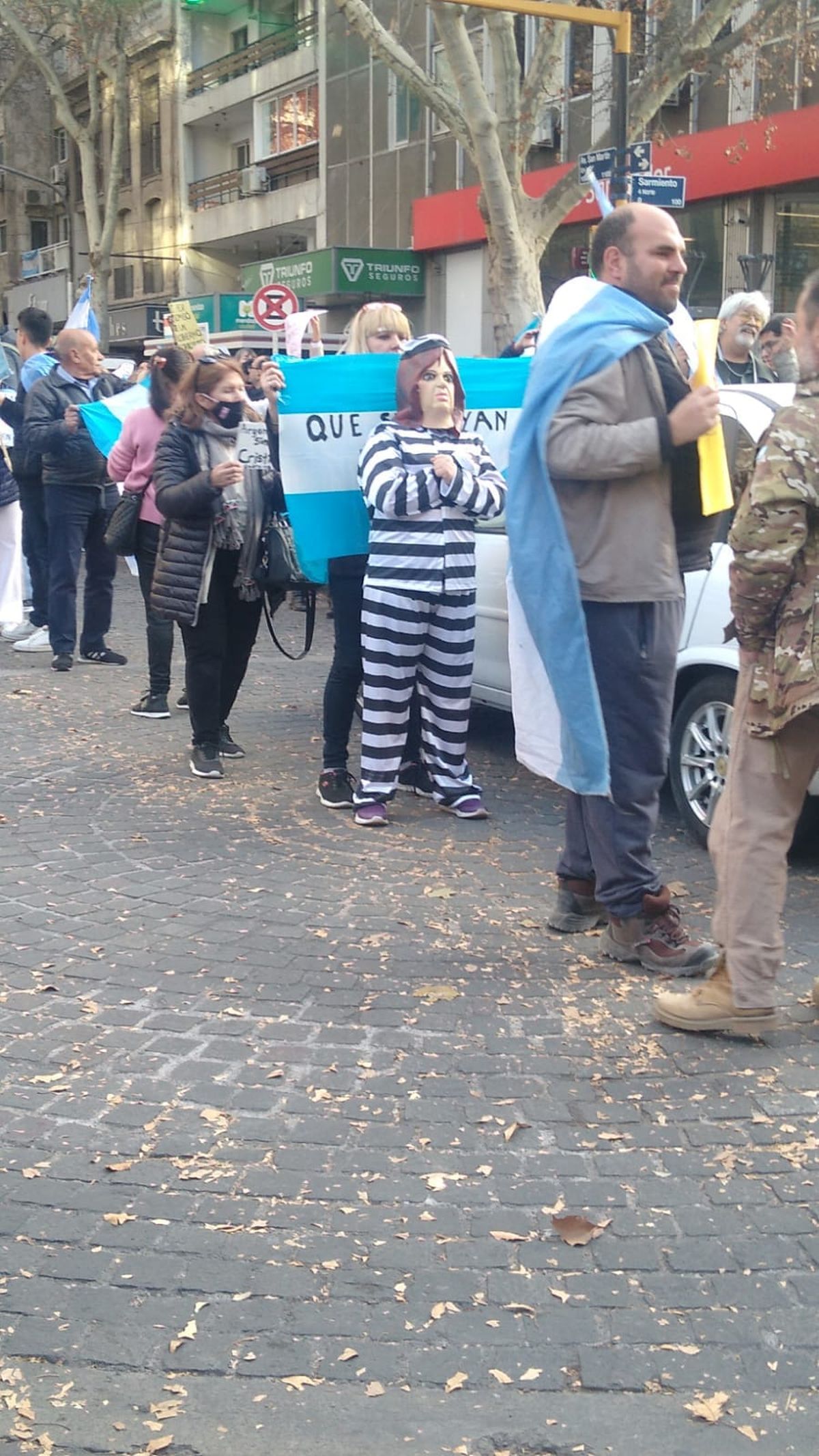 Ni el Zonda detuvo el banderazo contra el Gobierno nacional y Cristina Kirchner.