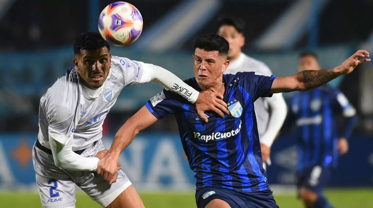 Godoy Cruz perdió 2-1 ante Atlético Tucumán, el martes por la noche, por la 20ª fecha de la Liga Profesional. Godoy Cruz perdió 2-1 ante Atlético Tucumán, el martes por la noche, por la 20ª fecha de la Liga Profesional.